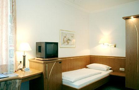 Hotel Kriemhild Am Hirschgarten