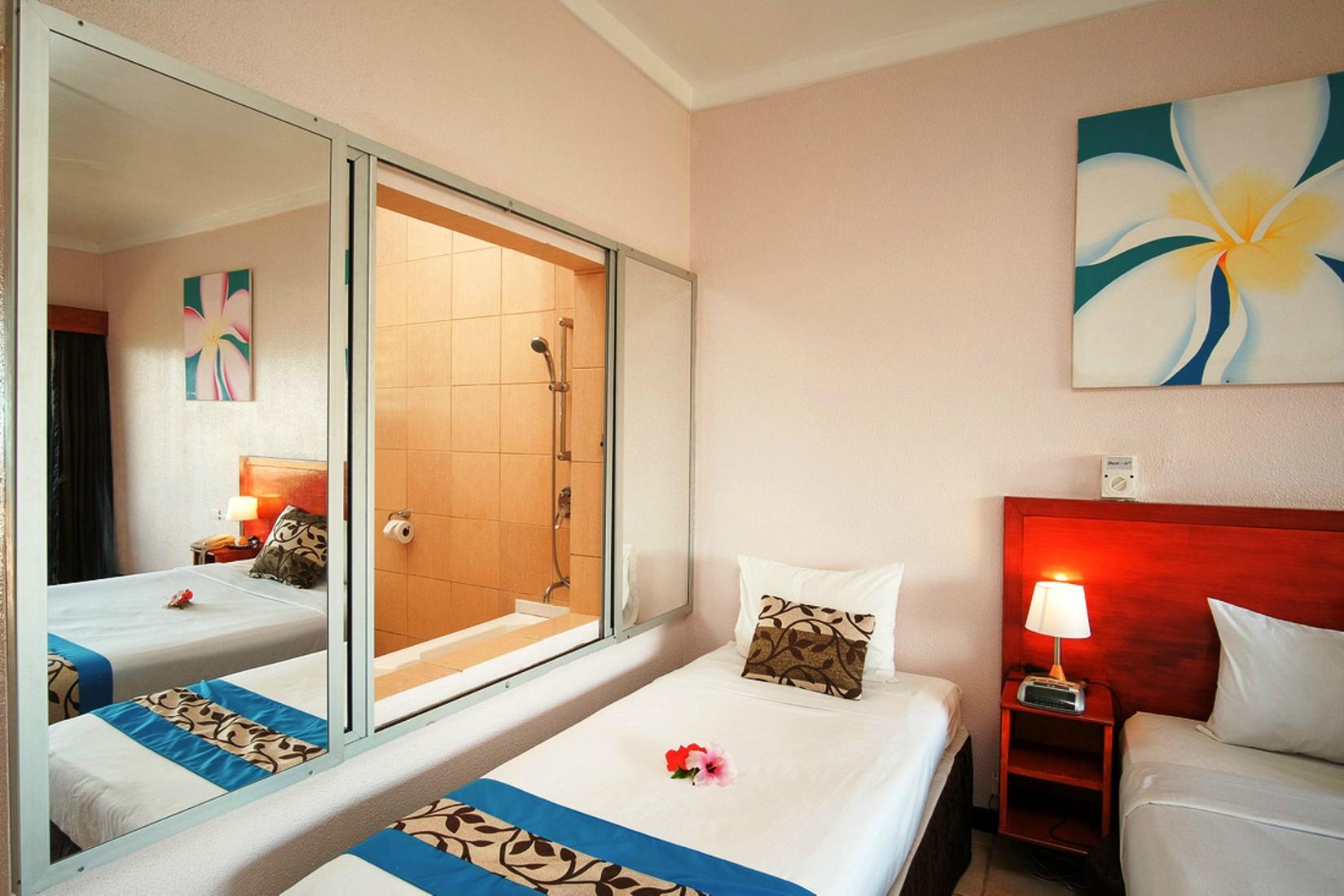 Anchorage Beach Resort