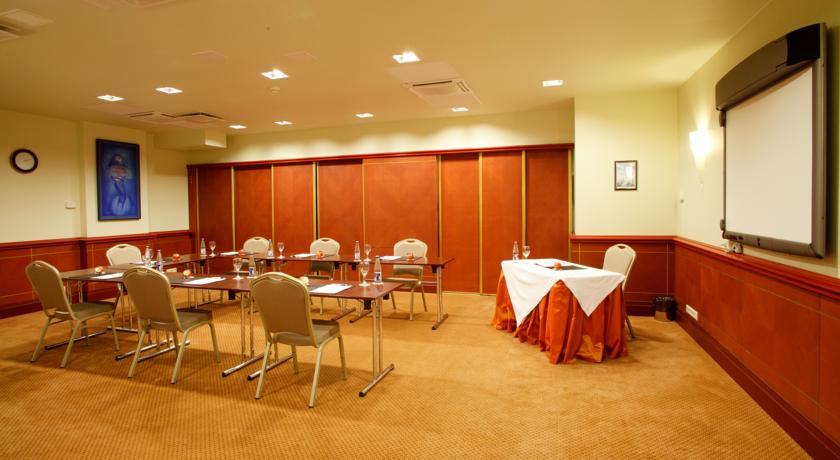 Monika Centrum Hotel