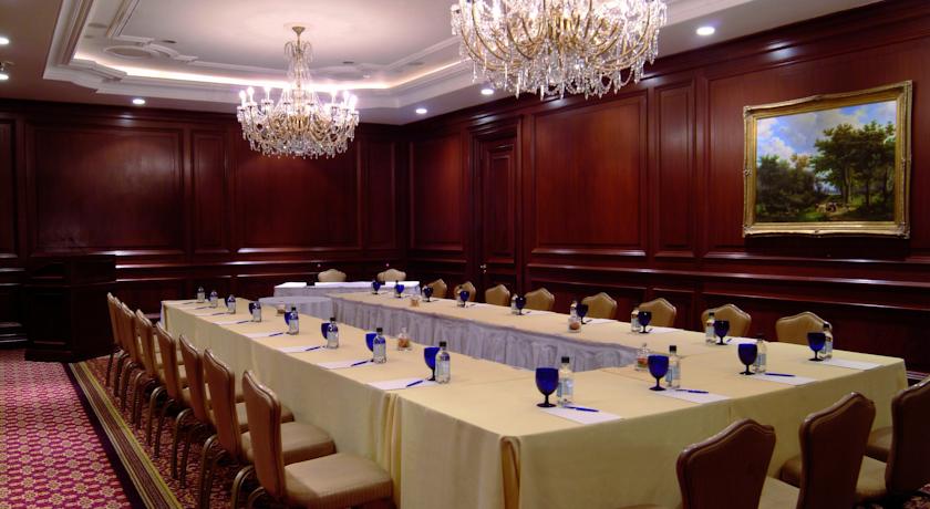 The Ritz-Carlton, Santiago