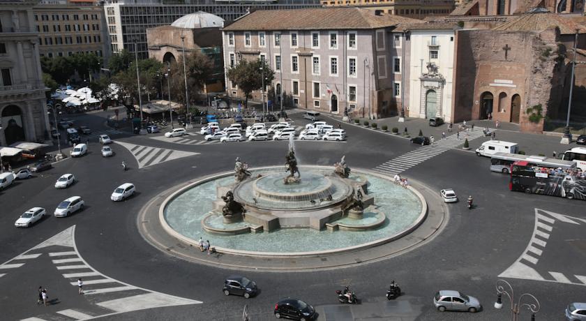 Anantara Palazzo Naiadi Rome Hotel