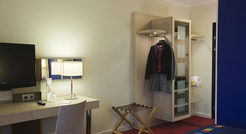 Cosmos Saint-Petersburg Pulkovskaya Hotel, a member of Radisson Individuals