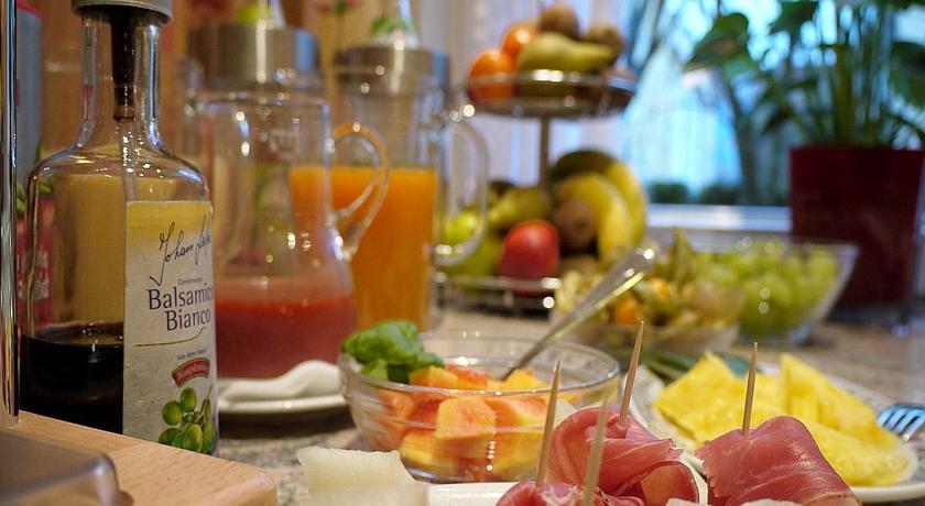 Hotel Kriemhild Am Hirschgarten