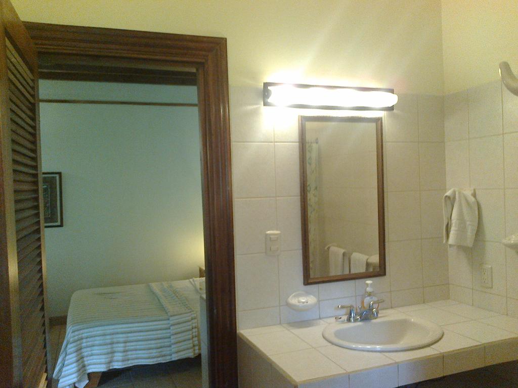 Playa Negra Guesthouse