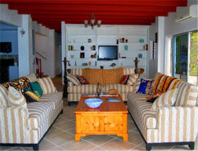 Fort Recovery Beachfront Villa & Suites