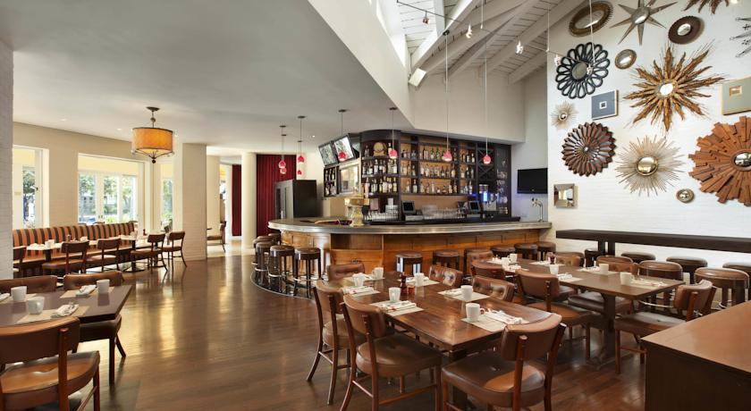 Fairmont Miramar Hotel & Bungalows