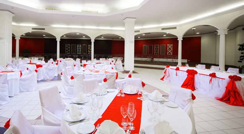 Cosmos Saint-Petersburg Pulkovskaya Hotel, a member of Radisson Individuals