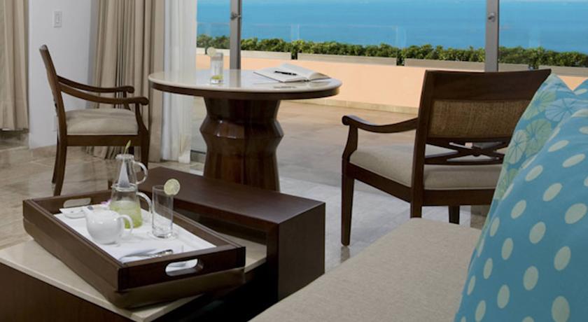 Grand Fiesta Americana Coral Beach