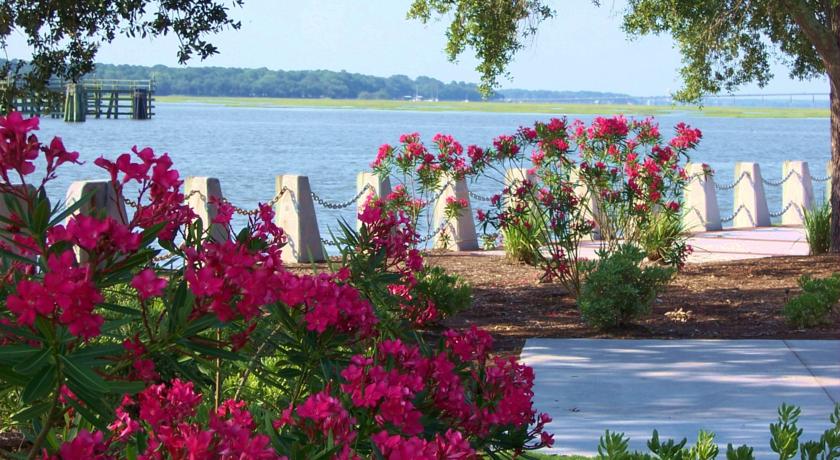 Best Western Sea Island Inn