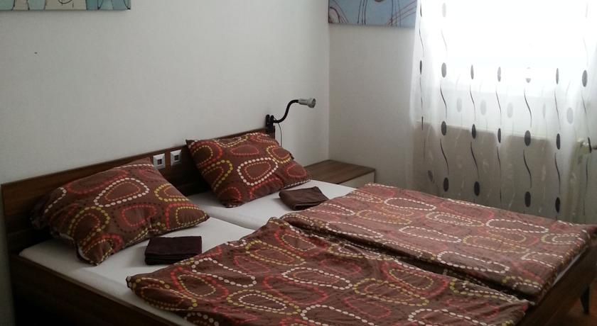 Guesthouse and Hostel Lika