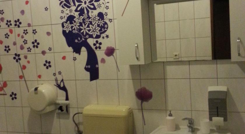 Guesthouse and Hostel Lika