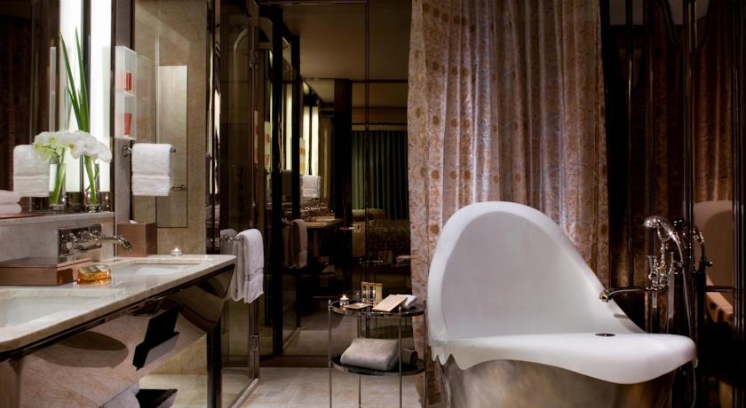 The Ritz-Carlton Shanghai, Pudong