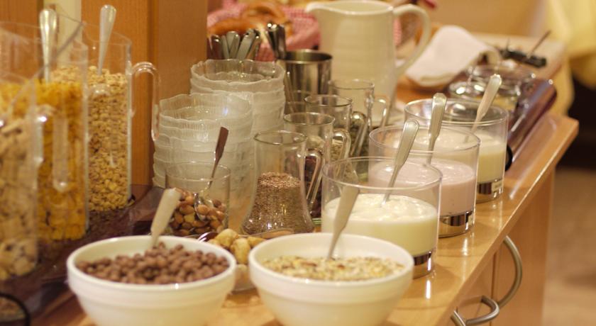 Hotel Kriemhild Am Hirschgarten