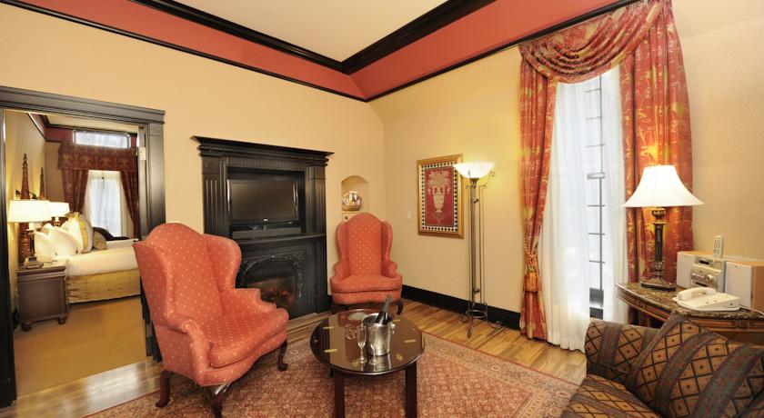 Old Mill Toronto Hotel