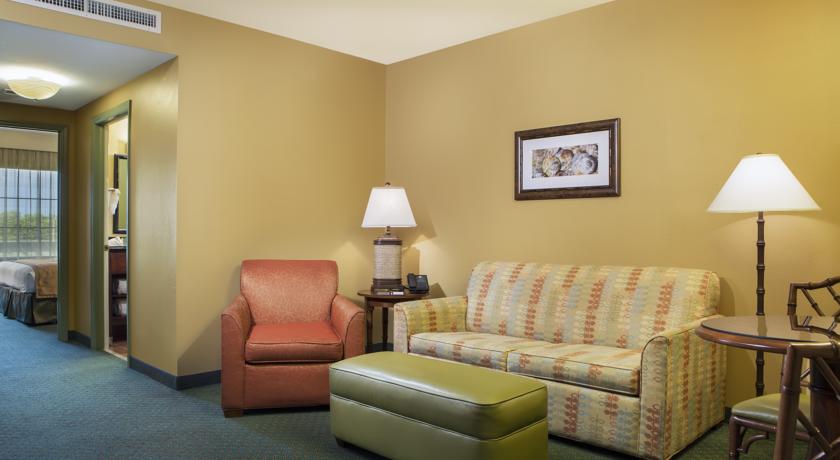 DoubleTree Suites by Hilton Hotel Naples