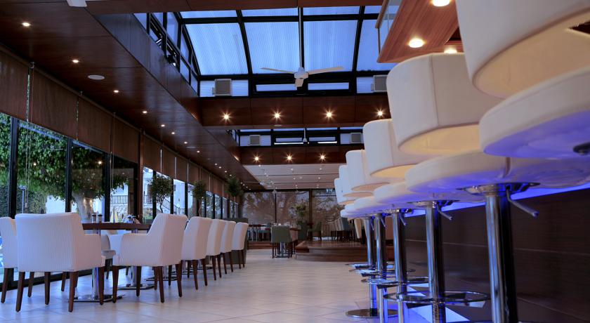 Anemi Hotel & Suites