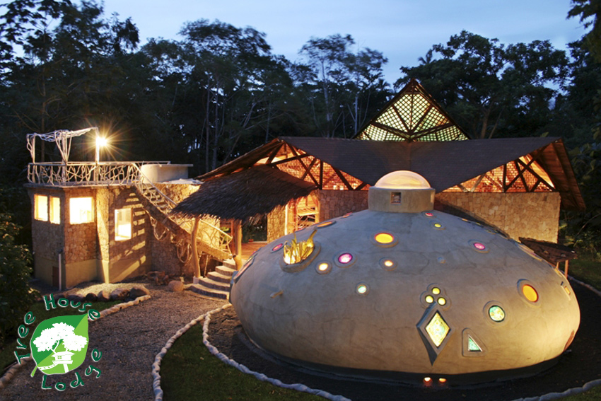 Tree House Beachfront Lodge