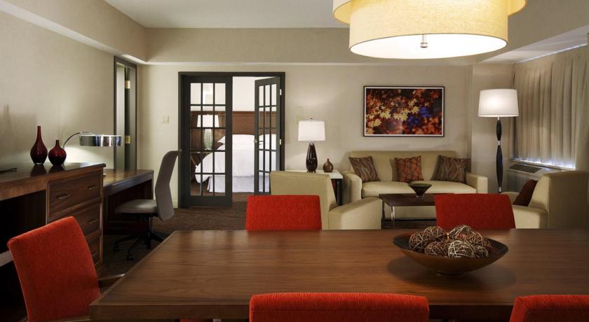 Le Centre Sheraton Montreal Hotel