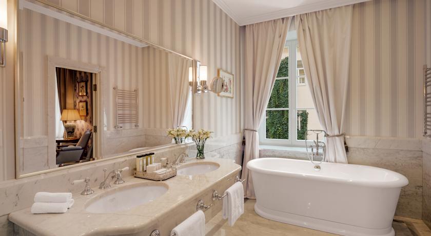 Grand Hotel Moika 22