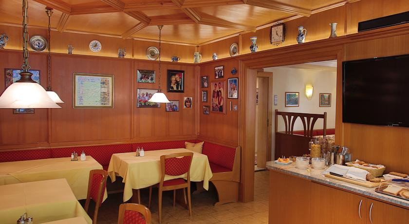 Hotel Kriemhild Am Hirschgarten