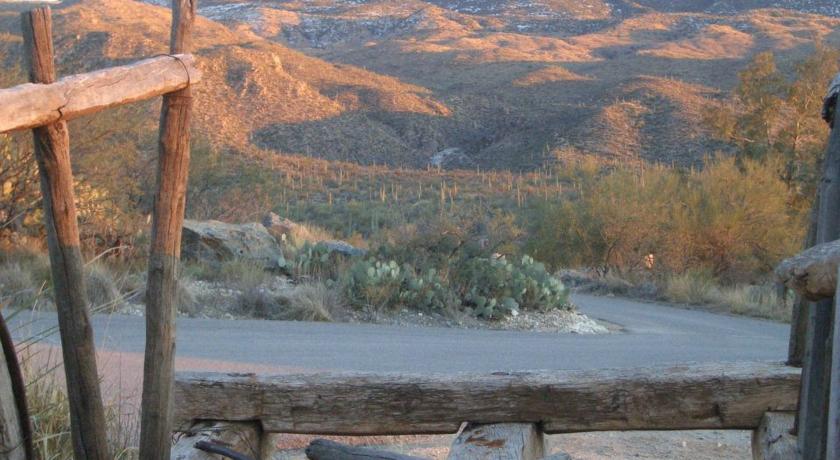 Tanque Verde Ranch