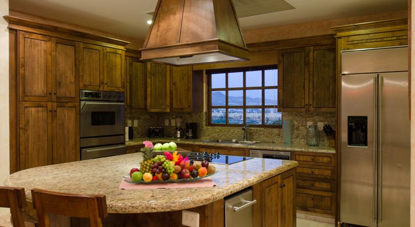 Villa La Estancia Beach Resort & Spa