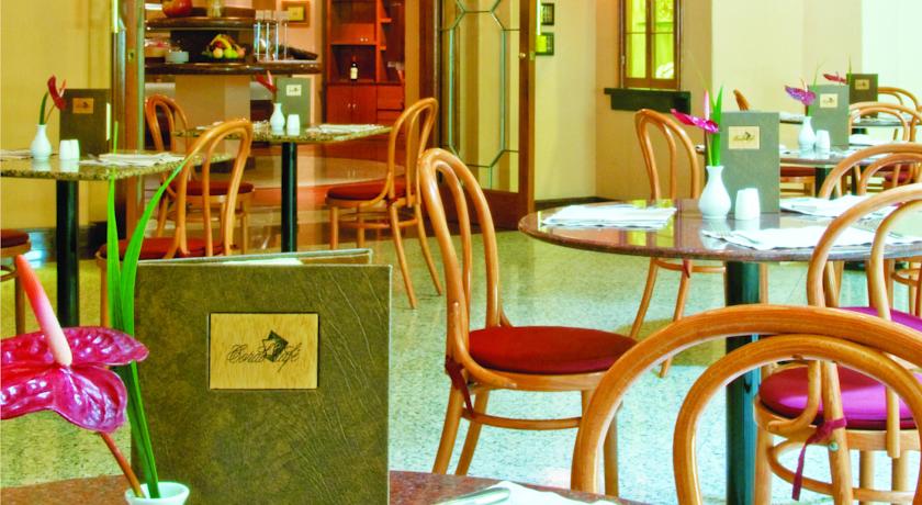 Grand Fiesta Americana Coral Beach