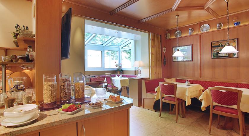 Hotel Kriemhild Am Hirschgarten