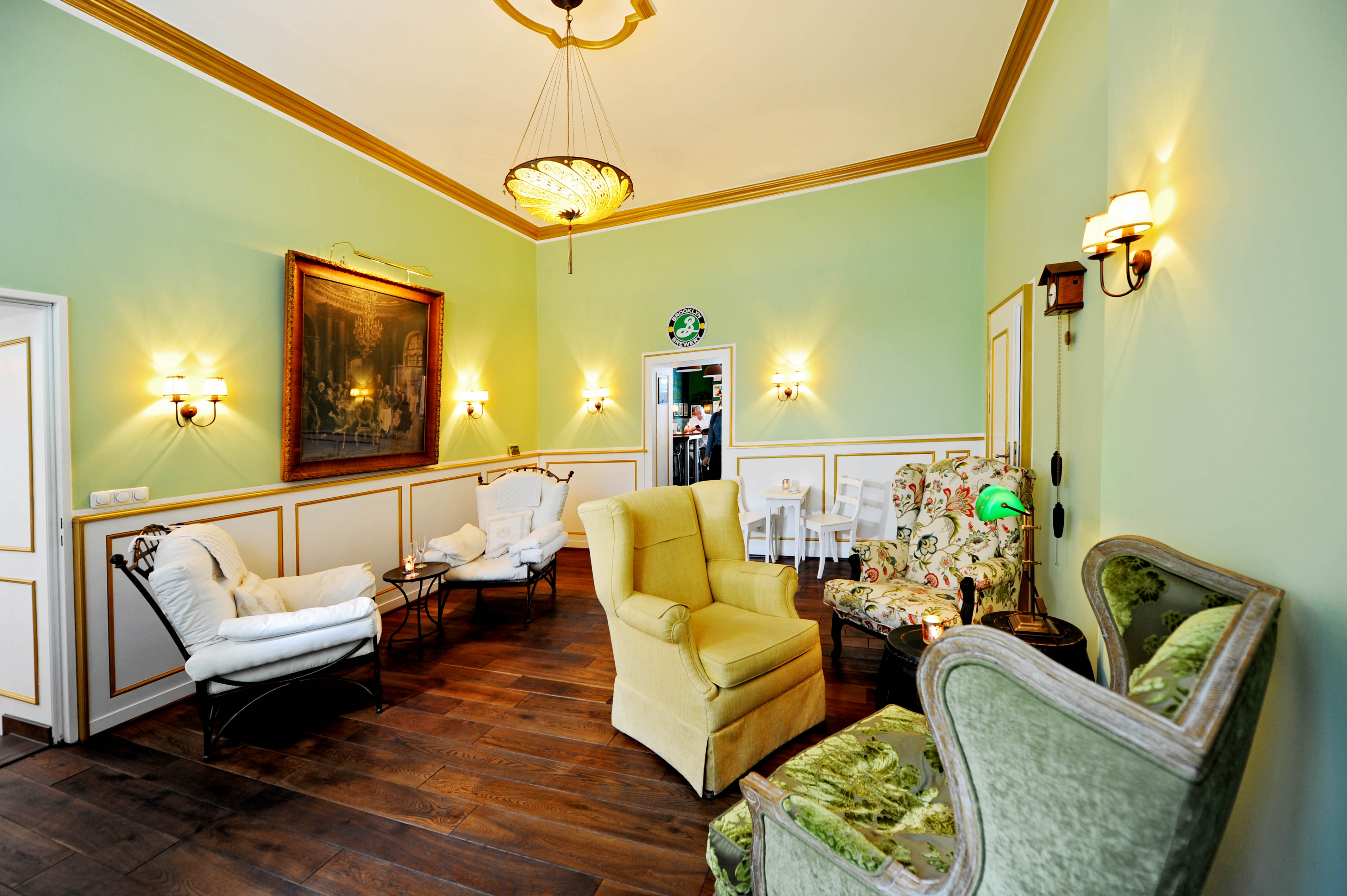 Digital Check-in - The Dude By Charly