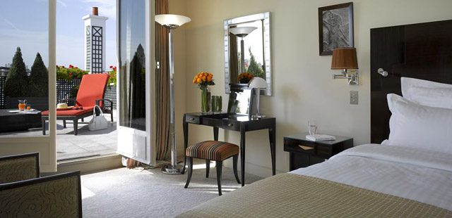 Hotel Plaza Athenee