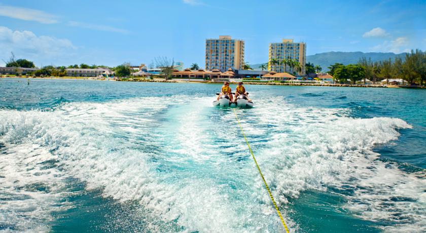 Sunset Beach Resort, Spa & Waterpark