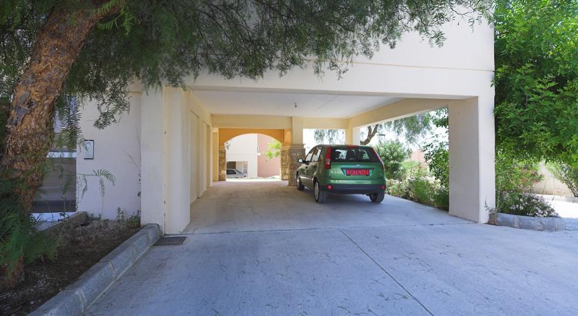 St. Nicolas Elegant Residence