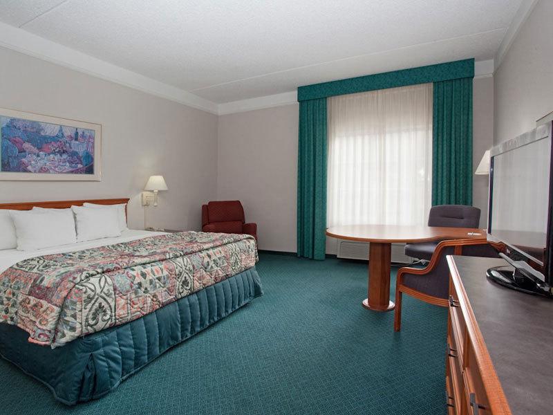 La Quinta Inn & Suites by Wyndham Denver Southwest Lakewood