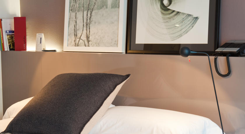 Alexandra Barcelona Hotel, Curio Collection by Hilton