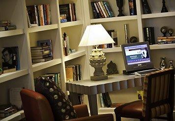 Renaissance New Orleans Arts Warehouse District Hotel