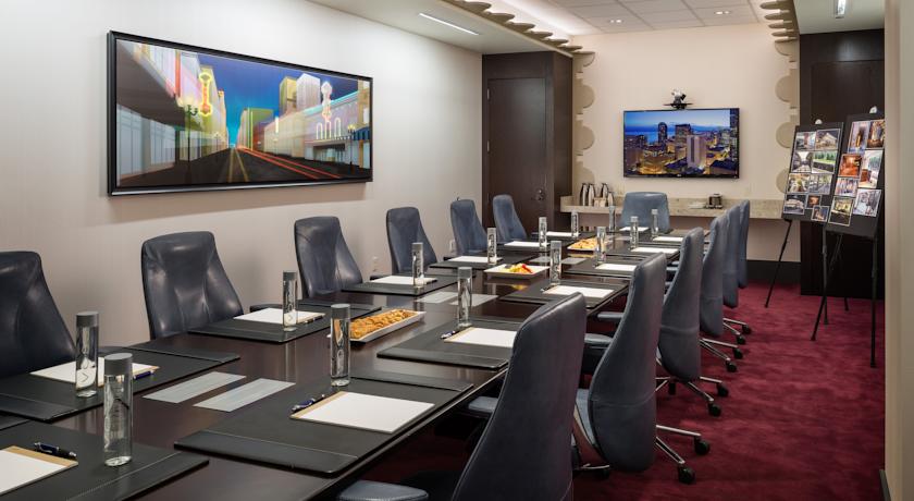 Hilton Motif Seattle