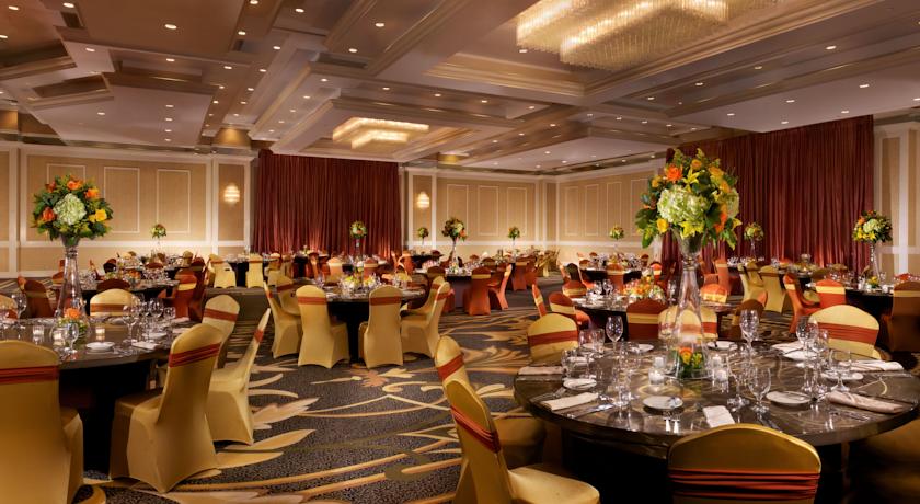 Hilton St. Petersburg Bayfront